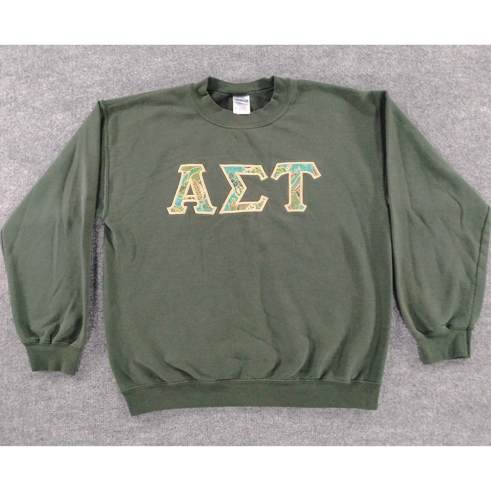 Vintage Y2K Gildan Alpha Sigma Tau Embroidered Heavy Blend Crewneck Sweatshirt M